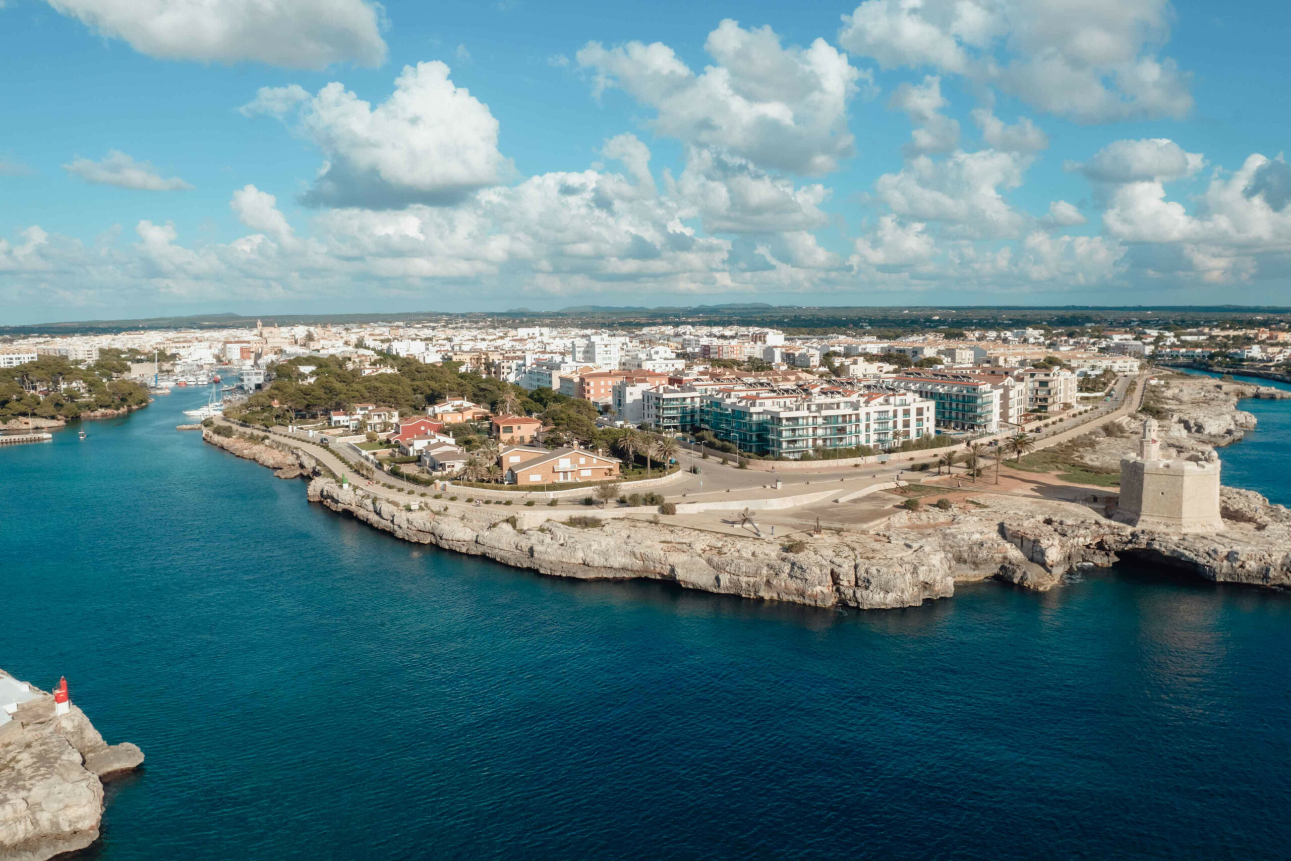 Los Pueblos de Menorca con encanto según Cristine Bedfor