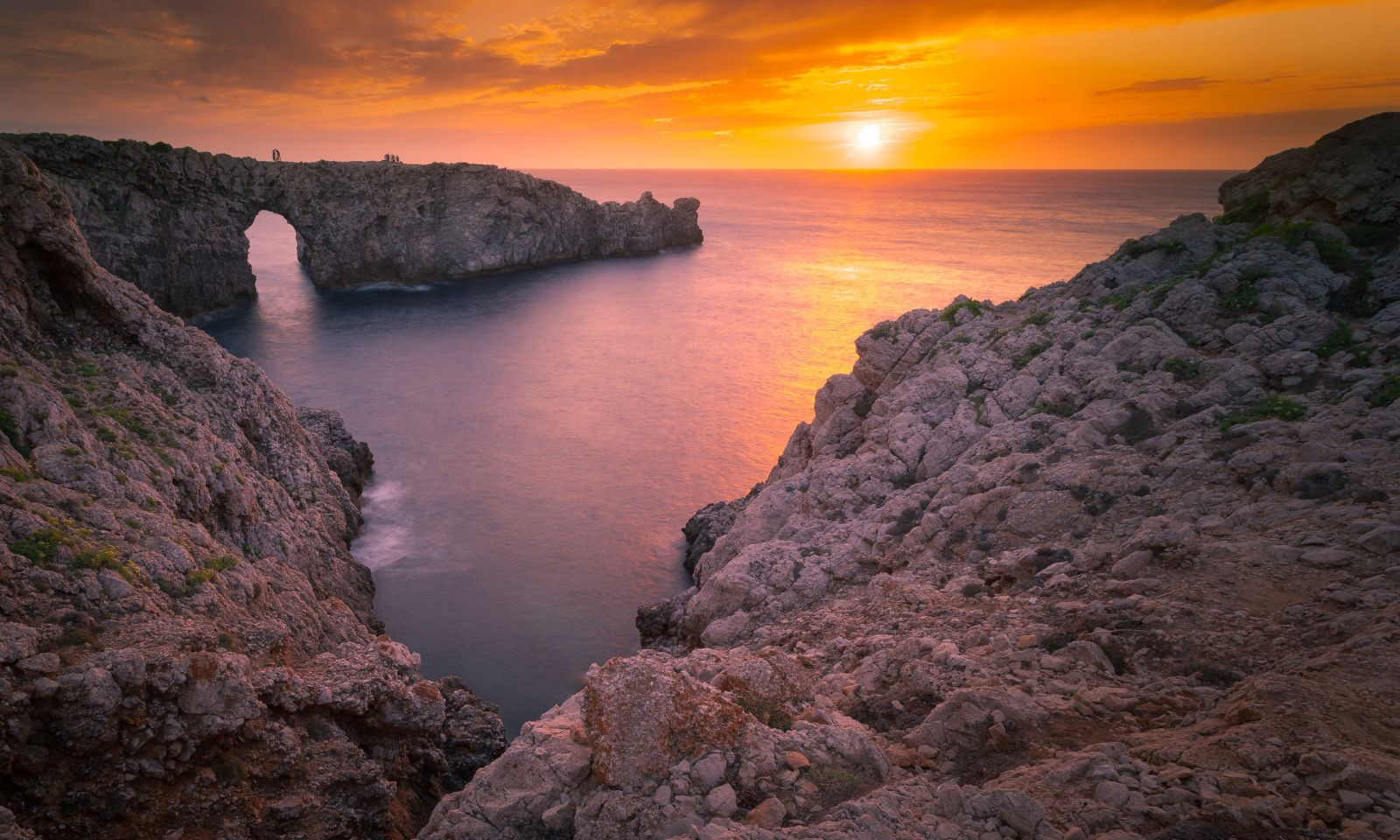 Descubre por qué Menorca es el destino de vacaciones perfecto para ti